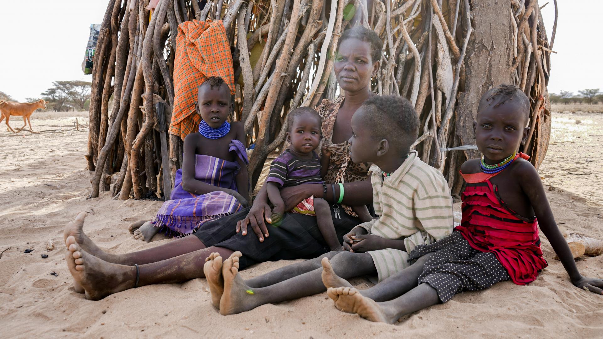 Loroo + kinderen (Turkana, Kenia)
